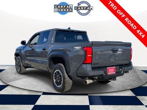 Used 2024 Toyota Tacoma TRD Off-Road image 5