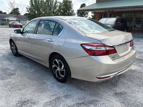 Used 2017 Honda Accord LX image 7
