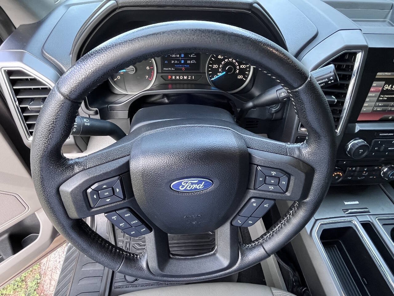 Used 2015 Ford F150 XLT w/ Equipment Group 302A Luxury AWD/4WD image 36