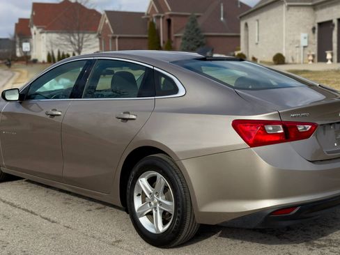 Used 2022 Chevrolet Malibu LS FWD image 6