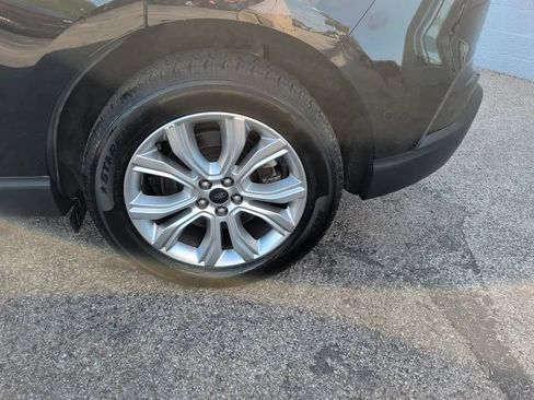 Used 2022 Ford Edge Titanium AWD/4WD image 10