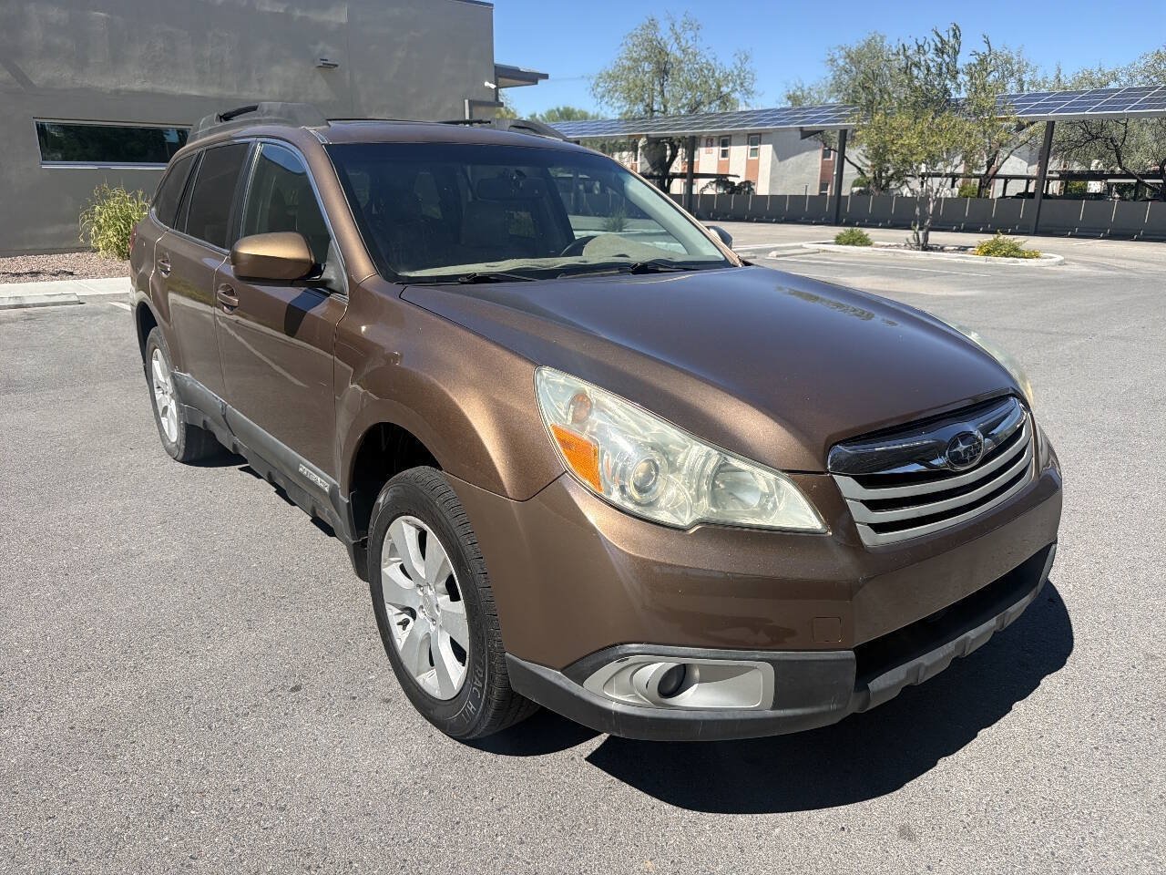 Used 2011 Subaru Outback 2.5i Premium AWD/4WD image 9