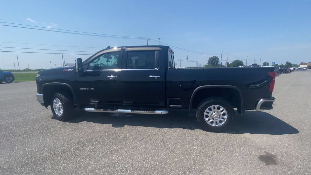Certified 2024 Chevrolet Silverado 2500 LTZ w/ LTZ Plus Package AWD/4WD image 7