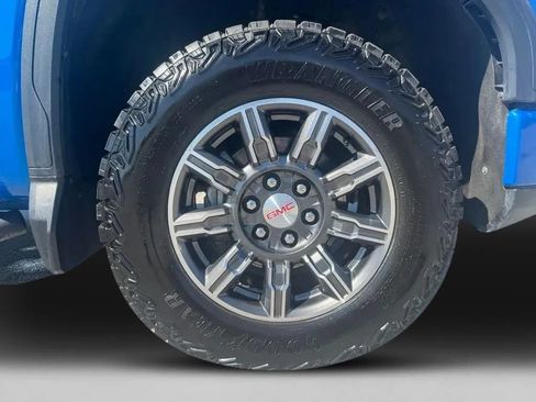 Used 2024 GMC Sierra 1500 AT4 w/ AT4 Premium Package AWD/4WD image 35
