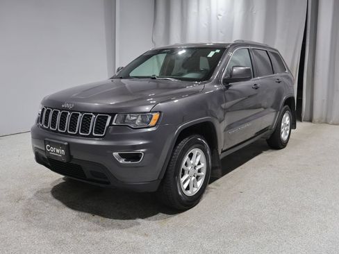 Used 2019 Jeep Grand Cherokee Laredo AWD/4WD image 7