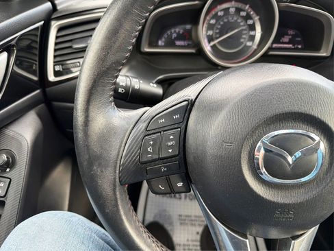 Used 2015 MAZDA MAZDA3 i Touring image 29