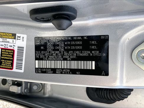 Used 2022 Toyota Highlander XSE AWD/4WD image 36