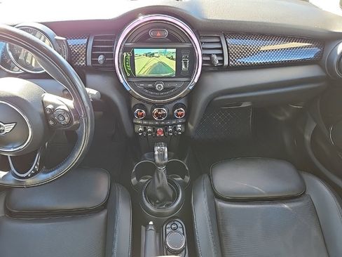 Used 2018 MINI Cooper S image 16