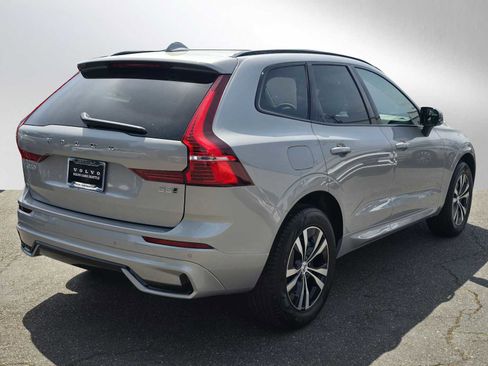 New 2025 Volvo XC60 B5 Core w/ Climate Package image 7