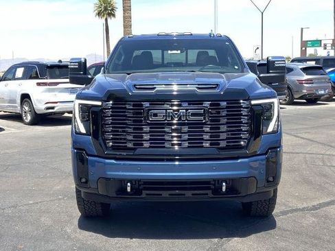 Used 2025 GMC Sierra 2500 Denali Ultimate AWD/4WD image 3