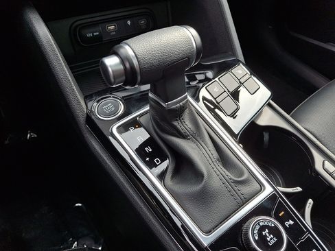 Used 2023 Kia Sportage X-Line w/ X-Line Premium Package image 16