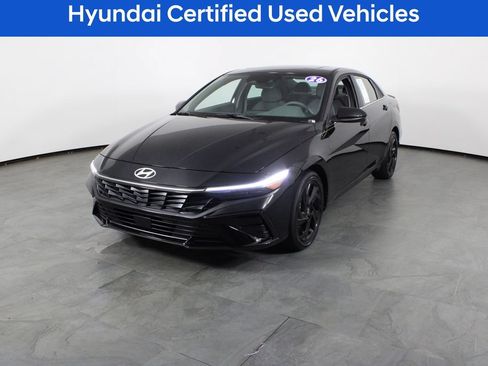 Certified 2026 Hyundai Elantra SEL Sport Premium w/ Cargo Package FWD image 2