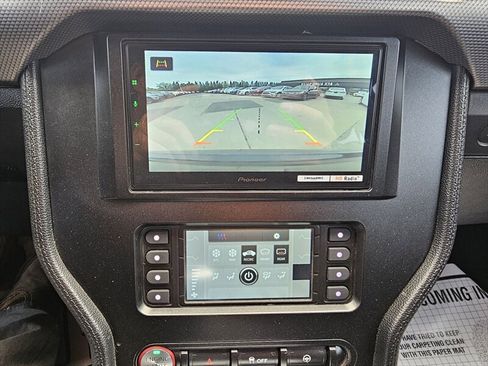 Used 2018 Ford Mustang GT RWD image 17