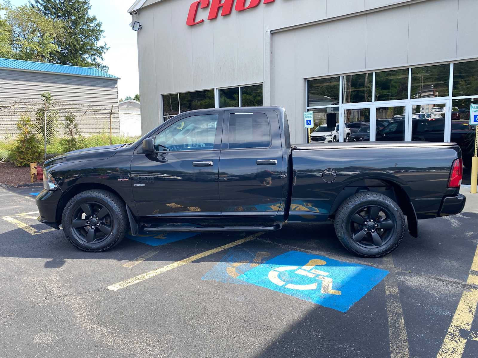 Used 2019 RAM 1500 Express w/ Express Value Package AWD/4WD image 14