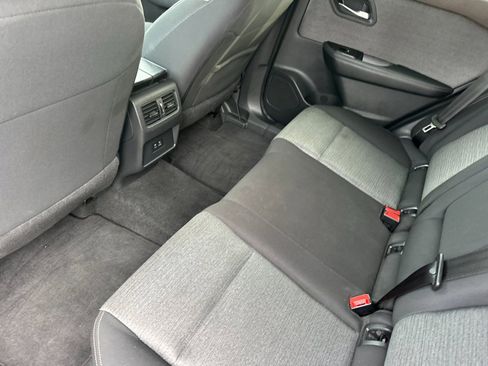 Used 2023 Nissan Rogue SV image 11