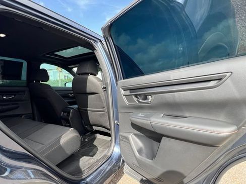 Used 2025 Honda CR-V Sport image 26