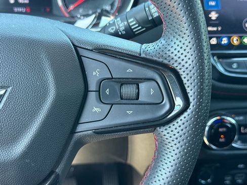 Used 2023 Chevrolet TrailBlazer RS w/ Sun and Liftgate Package FWD image 29