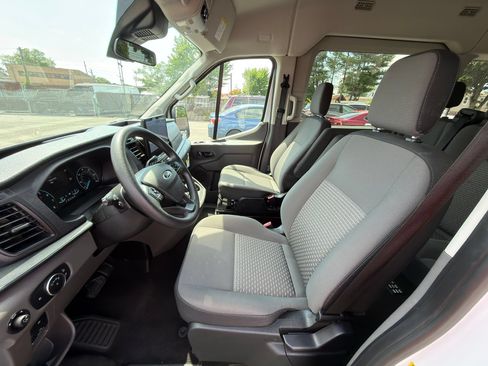 Used 2025 Ford Transit 350 XLT RWD image 19