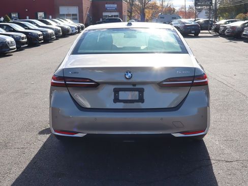 Used 2024 BMW 530i xDrive image 7