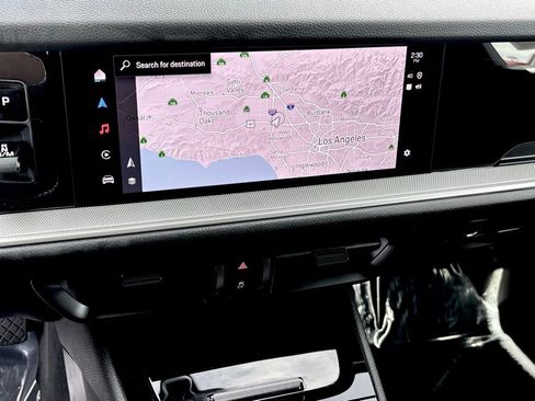 Used 2024 Porsche Cayenne Coupe image 27