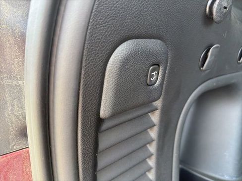 Used 2022 Jeep Grand Cherokee Laredo X RWD image 11