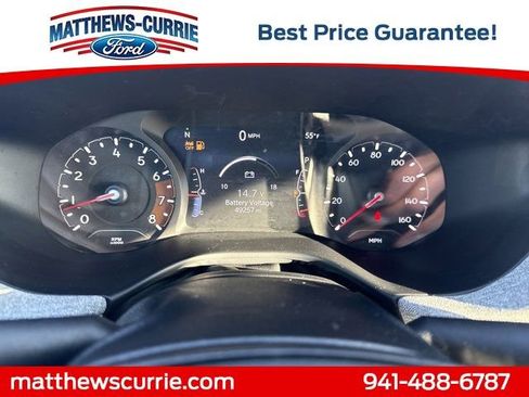 Used 2024 Jeep Compass Latitude image 15