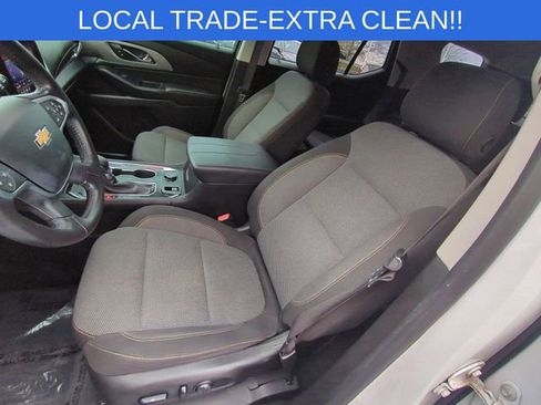 Used 2021 Chevrolet Traverse LT image 22