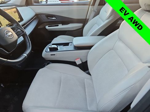 Used 2023 Nissan Ariya AWD image 15