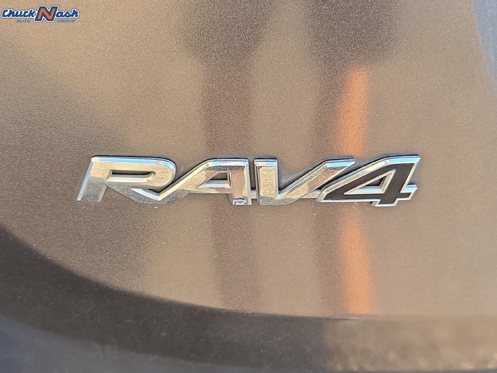 Used 2013 Toyota RAV4 XLE FWD image 7