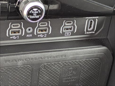 Used 2025 RAM 1500 Laramie w/ Advanced Safety Group II AWD/4WD image 24
