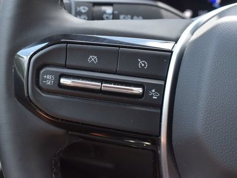 Used 2026 Chevrolet Colorado Trail Boss AWD/4WD image 25