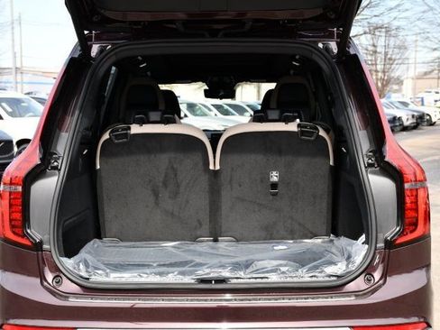 New 2026 Volvo XC90 B6 Plus w/ Protection Package Premier image 27