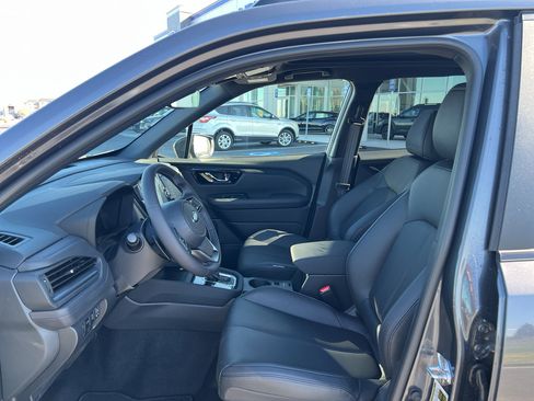 Certified 2025 Subaru Forester Limited image 10