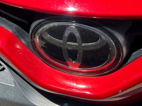 Used 2022 Toyota Camry SE FWD image 13
