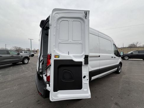 New 2026 Ford Transit 250 148 Medium Roof RWD image 41