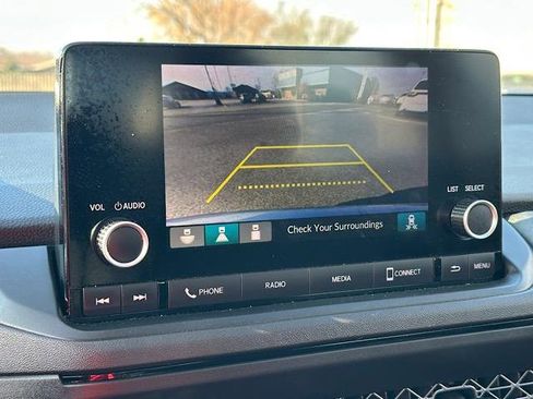 Used 2023 Honda Accord EX image 32