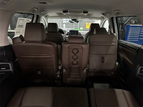 New 2026 Honda Odyssey Touring image 22
