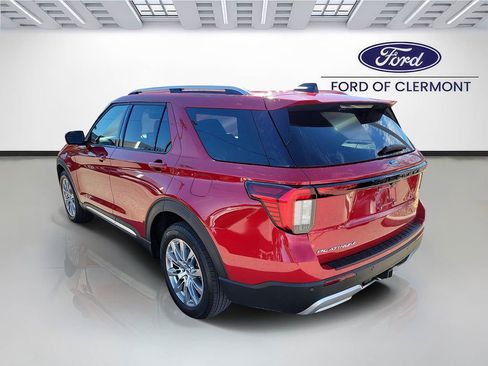 Used 2025 Ford Explorer Platinum image 3