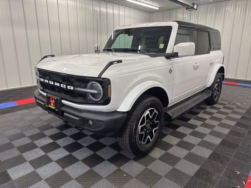 Used 2025 Ford Bronco Outer Banks AWD/4WD image 7