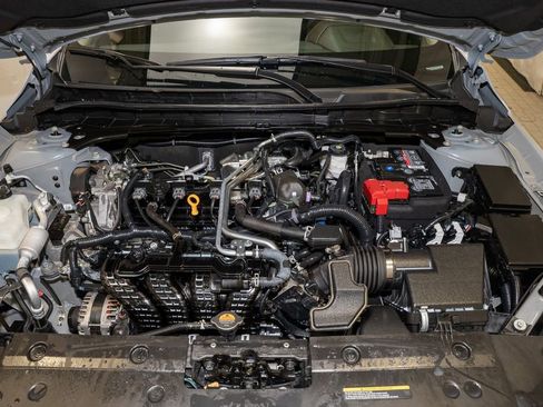 Used 2023 Nissan Altima 2.5 SR w/ SR Premium Package image 20