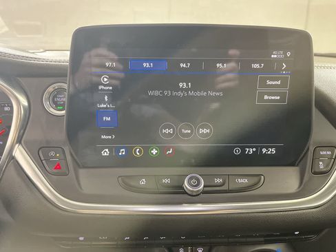 Used 2022 Chevrolet Equinox Premier w/ LPO, Floor Liner Package AWD/4WD image 18
