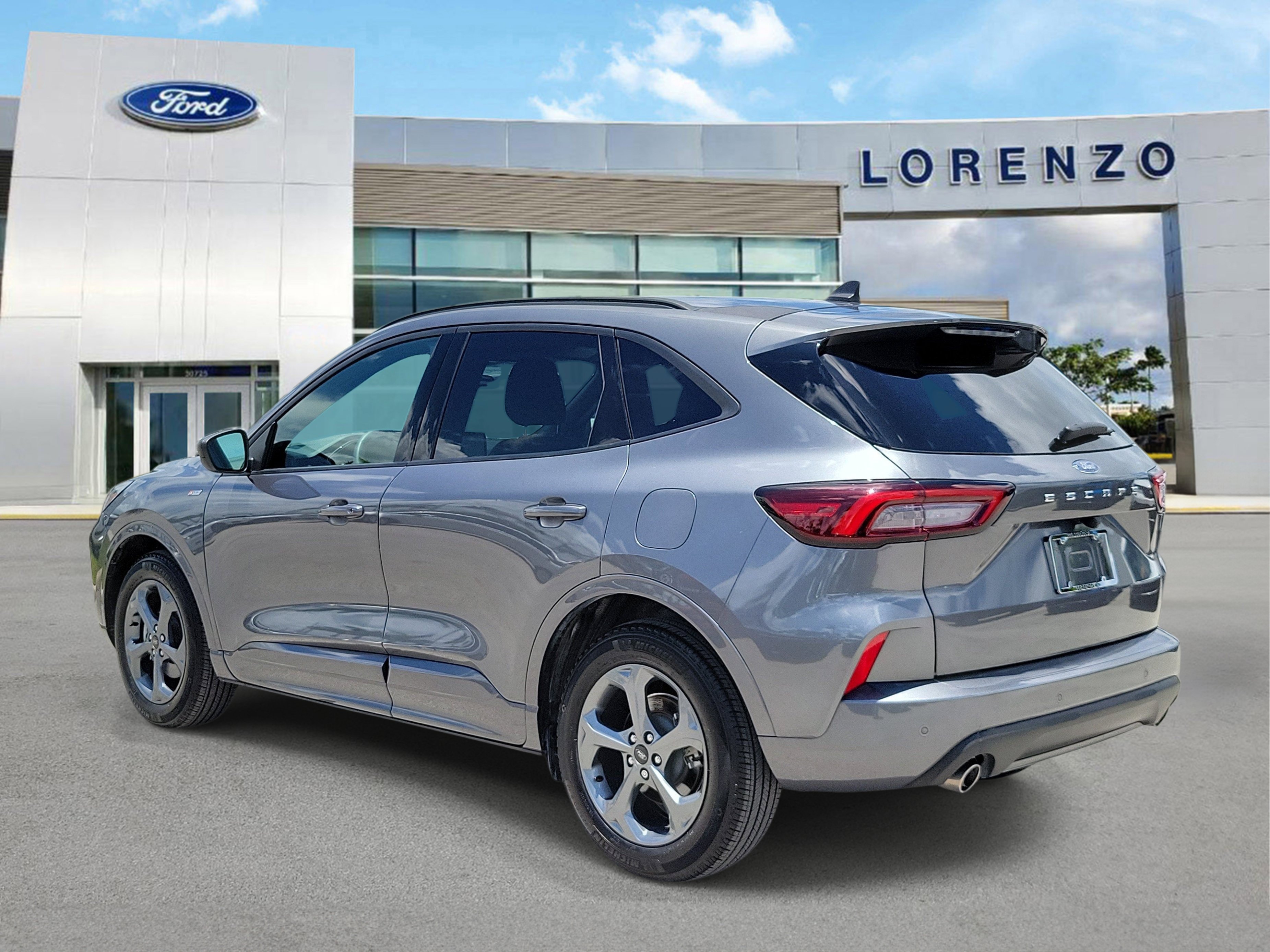 Used 2024 Ford Escape ST-Line w/ Tech Pack #1 FWD image 7