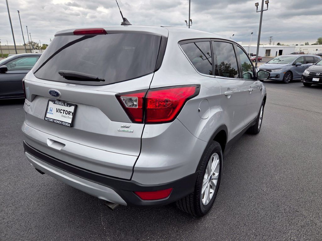 Used 2019 Ford Escape SE FWD image 7