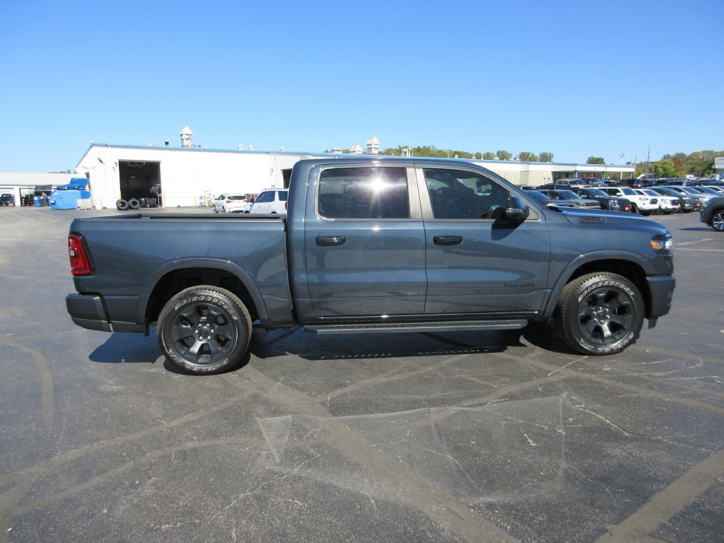 Used 2025 RAM 1500 Big Horn AWD/4WD image 4
