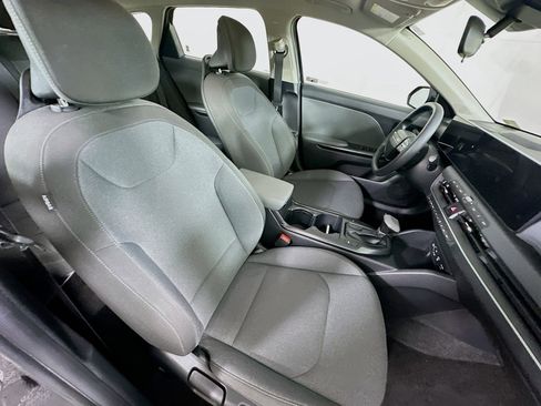 Used 2025 Kia K4 FWD image 30