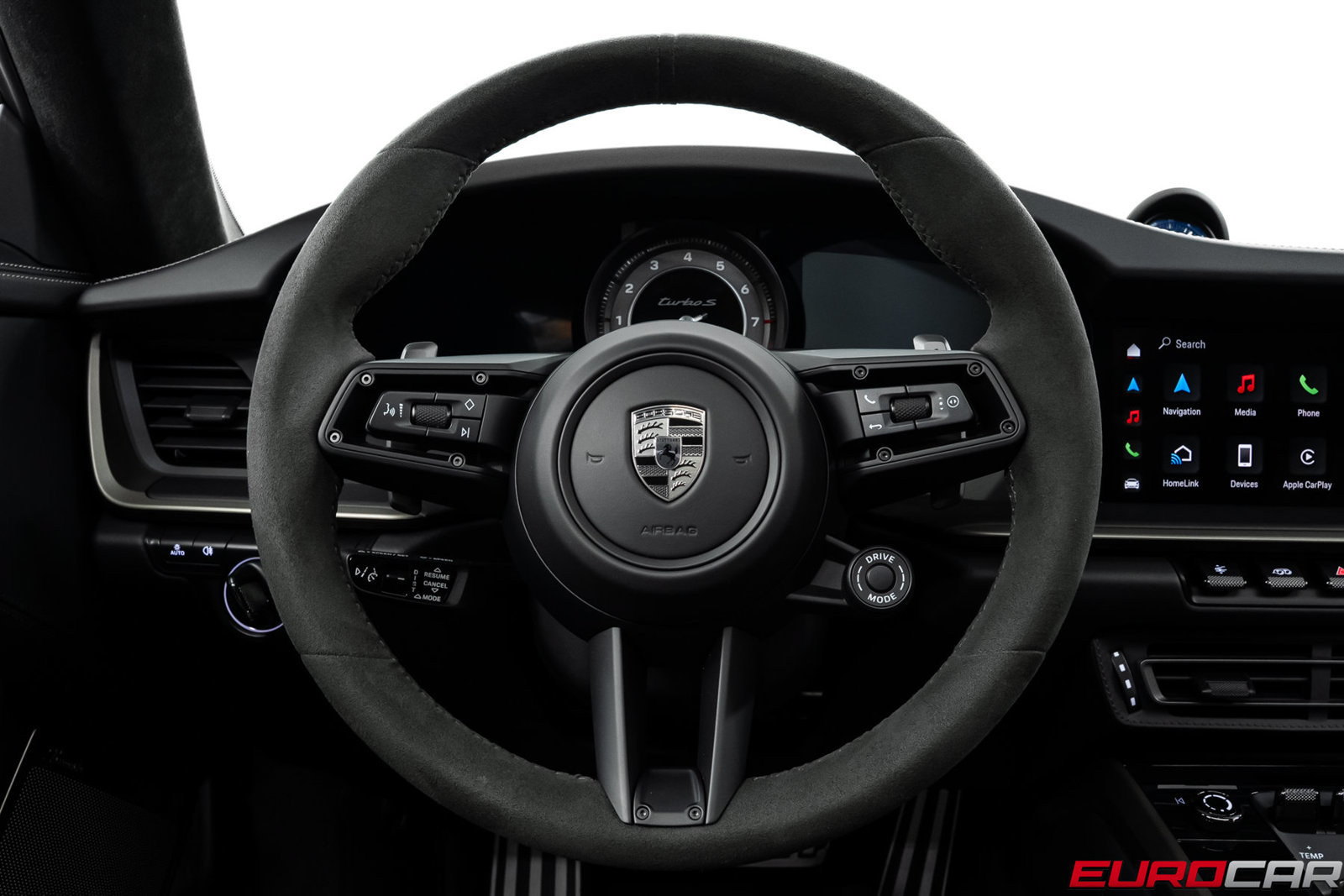 Used 2025 Porsche 911 Turbo S AWD/4WD image 30