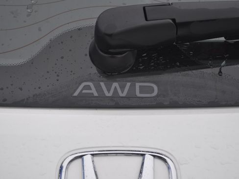 Certified 2025 Honda HR-V LX image 10