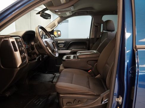 Used 2018 Chevrolet Silverado 1500 LT w/ All Star Edition image 5