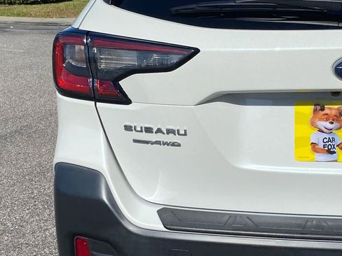 Used 2021 Subaru Outback Premium image 11