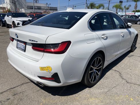 Used 2021 BMW 330e w/ Convenience Package RWD image 10